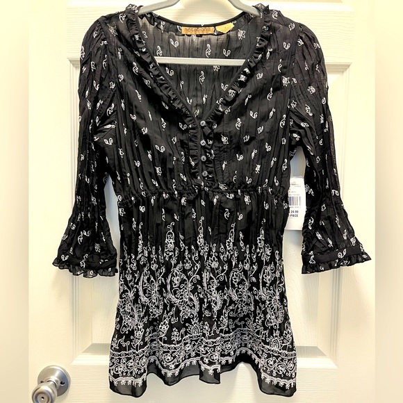 Notations Tops - NEW Notations Black and White Babydoll Paisley Two-Layer Long Sleeve Blouse